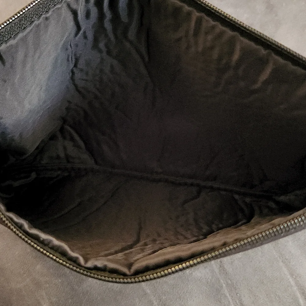NEW- Cosmetic bag- 